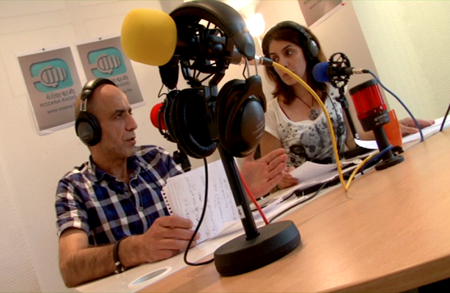 Independent Syrian radio goes on air from Paris